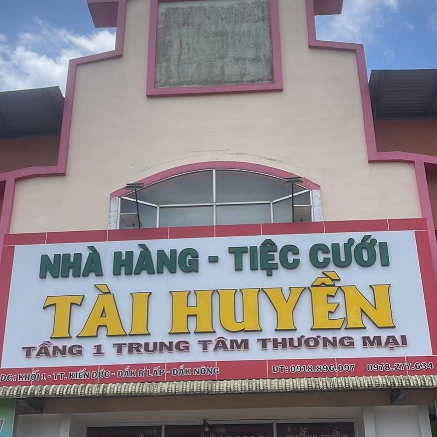 Nhà Hàng Tài Huyền